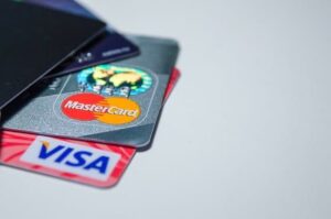 Fizess bankkártyával: gyors, ingyenes és teljesen biztonságos